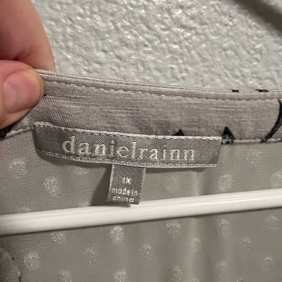 Daniel Rainn Floral Embroidered Blouse - Cream and Black - Picture 2 of 2